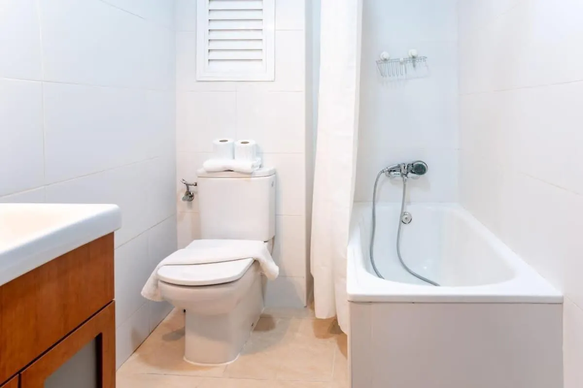 Plaza Urquinaona Central And Comfortable 3Bd Barcelona