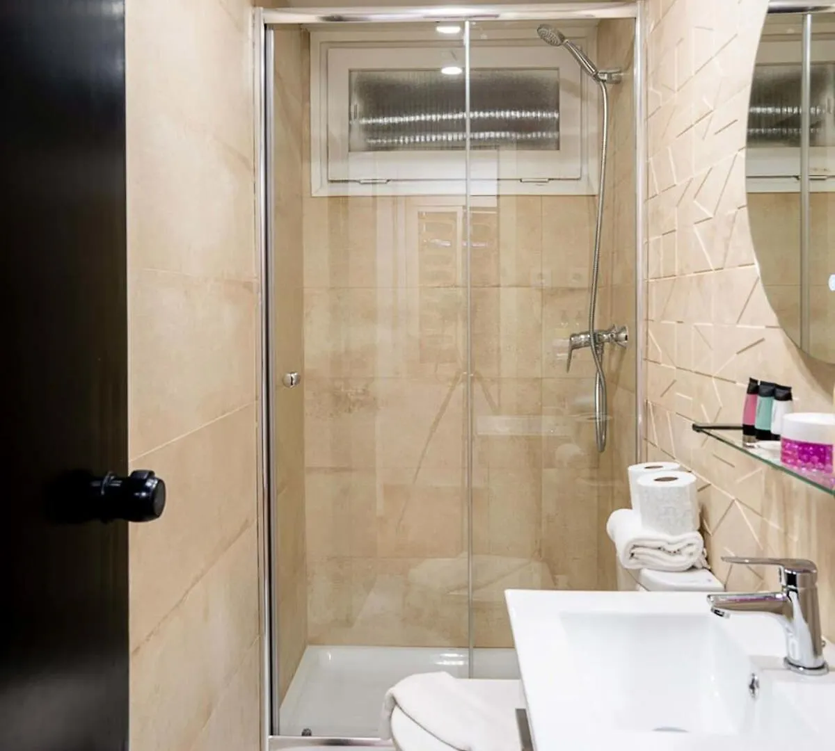 Apartment Plaza Urquinaona Central And Comfortable 3Bd Barcelona